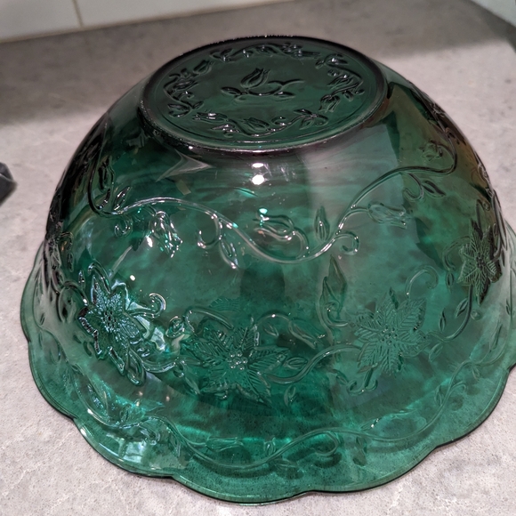 Princess House Fantasia Crystal serving bowl - Picture 3 of 10